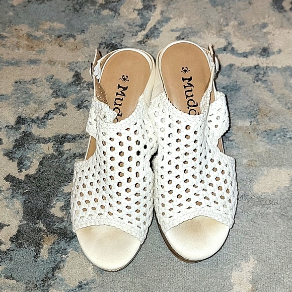 🤍💙🖤 3 Pairs of Women's Mudd Platform Sandals, Sizes 8 & 8.5 - Picture 2 of 11